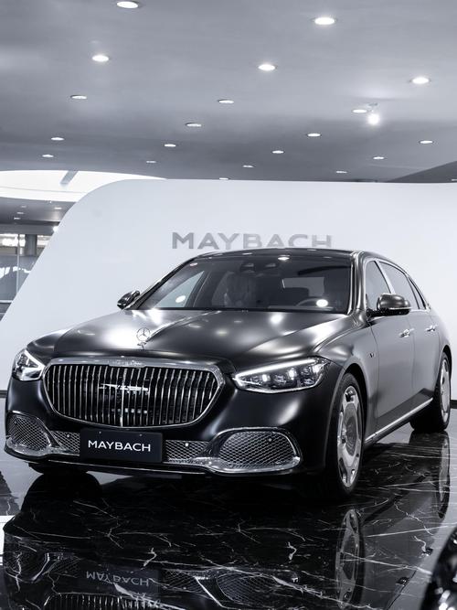 成都159岚图汽车的售后服务让用户无忧出行，迈巴赫未来的豪华车趋势